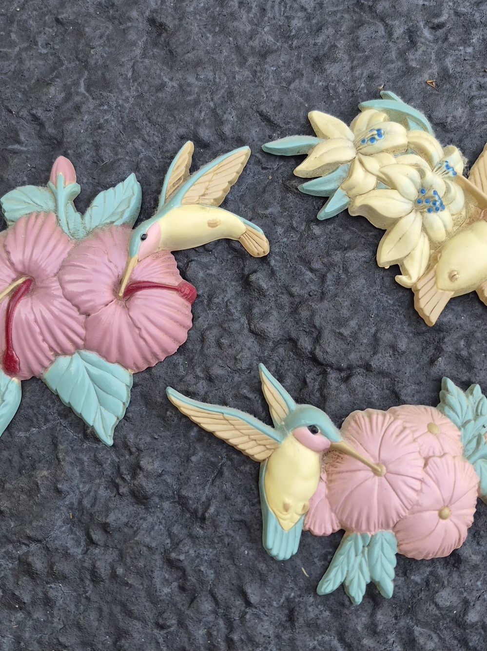 Vintage Burwood Products Hummingbird and Flower Wall Decor Set